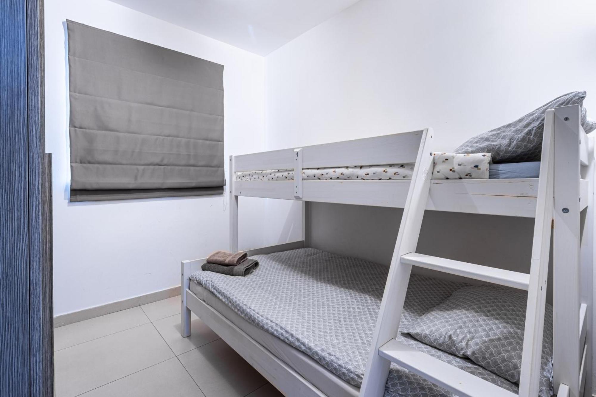St Julians - Balluta 2 Bedroom Apartment San Ġiljan Buitenkant foto